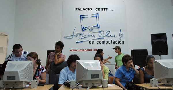 INFOALFABETIZACIÓN, ACTIVIDAD PRINCIPAL DE LOS JOVEN CLUB DE COMPUTACIÓN Y ELECTRÓNICA POR SU 30 ANIVERSARIO